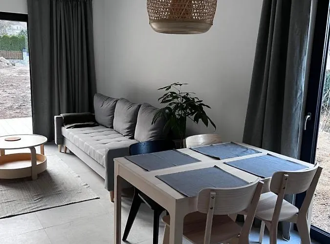 Chatki Miedzy Gorami * Sosnowka (Jelenia Gora)