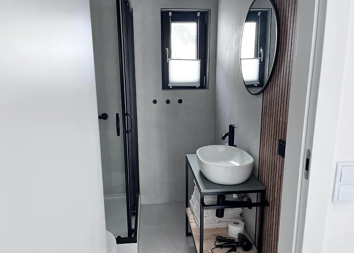 Chatki Miedzy Gorami *